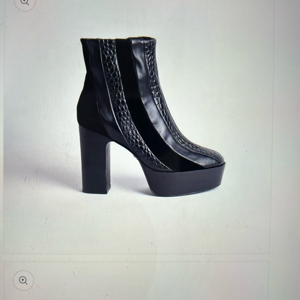 NWB Women’s Cecelia New York Carcie. Black Multi. Size 9